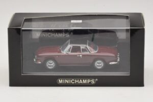 Volkswagen Karmann Ghia Punainen Mustalla Katolla Minichamps 1:43 GHIA002 Metalli — kuva 5 / 5
