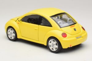 Volkswagen New Beetle A4 Keltainen Bburago 1:18 3302 Metalli — kuva 7 / 8