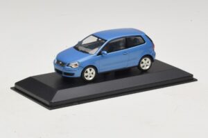 Volkswagen Polo 9N3 Sininen Minichamps 1:43 POLO001 Metalli — kuva 2 / 5