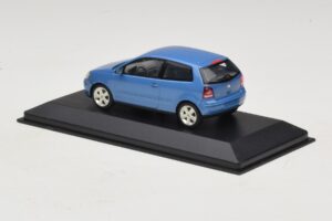 Volkswagen Polo 9N3 Sininen Minichamps 1:43 POLO001 Metalli — kuva 3 / 5