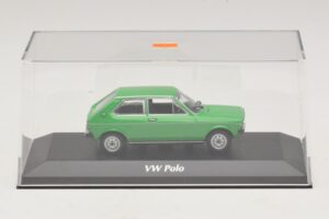 Volkswagen Polo Mk1 Vihreä Maxichamps 1:43 940050501 Metalli — kuva 4 / 5
