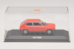 Volkswagen Polo Mk1 Punainen Maxichamps 1:43 940050500 Metalli — kuva 4 / 5
