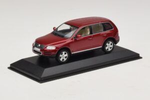 Volkswagen Touareg 7L Punainen Minichamps 1:43 TOUAREG003 Metalli — kuva 2 / 5