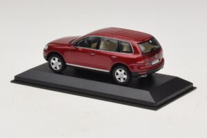 Volkswagen Touareg 7L Punainen Minichamps 1:43 TOUAREG003 Metalli — kuva 3 / 5