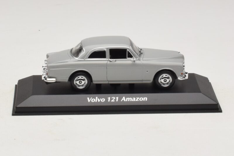Volvo 121 Amazon Harmaa Maxichamps 1:43 940171000 Metalli