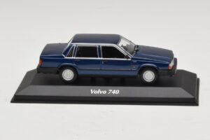 Volvo 740 Dark Blue Metallic Maxichamps 1:43 940171701 Metalli