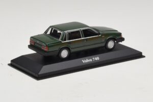 Volvo 740 Tummanvihreä Maxichamps 1:43 940171700 Metalli — kuva 2 / 5